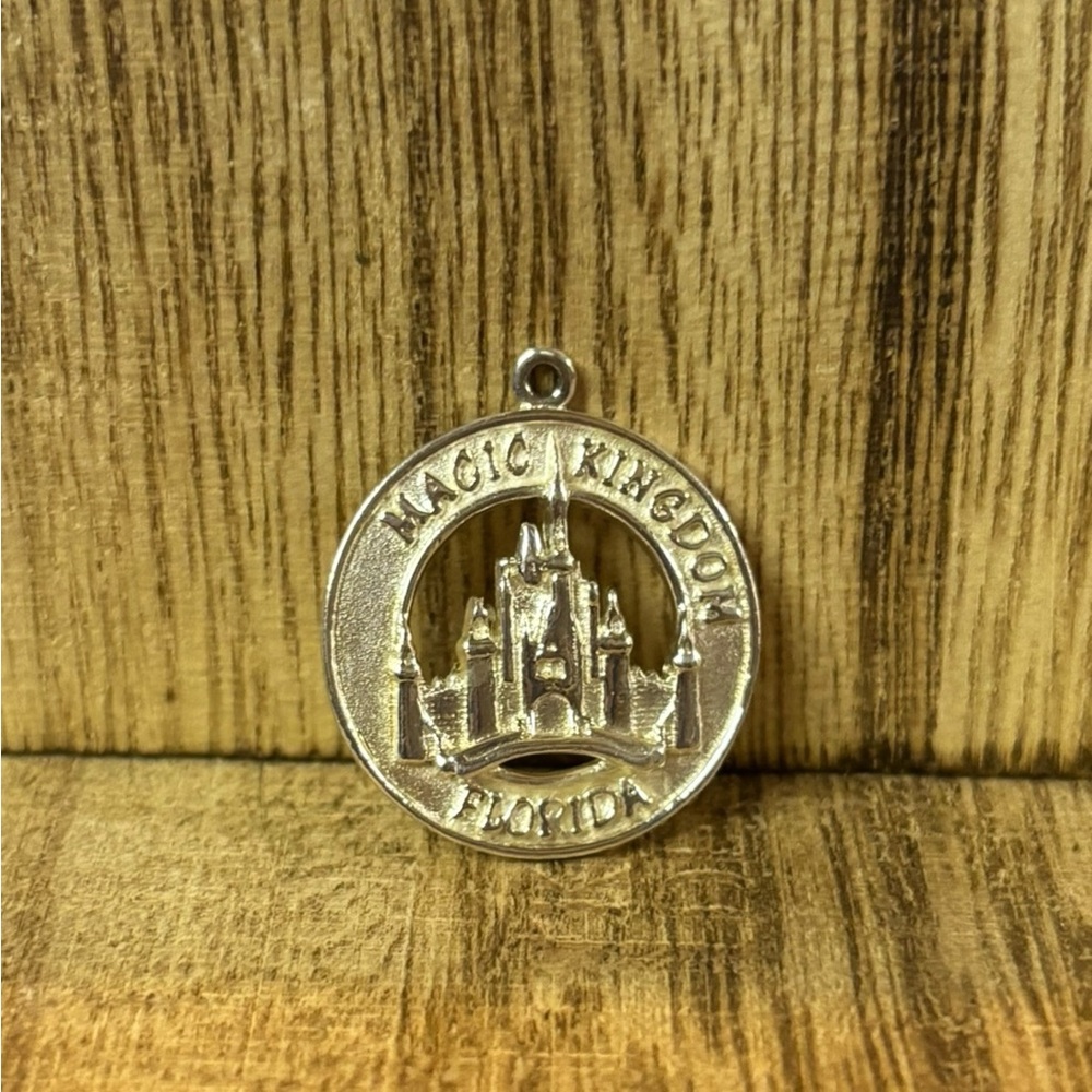 Walt Disney World Sterling Silver 925 Cinderella Castle Charm Pendant Vintage 1”
